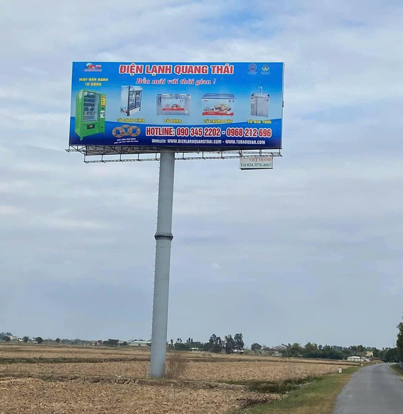 Máy bán nước QT banner